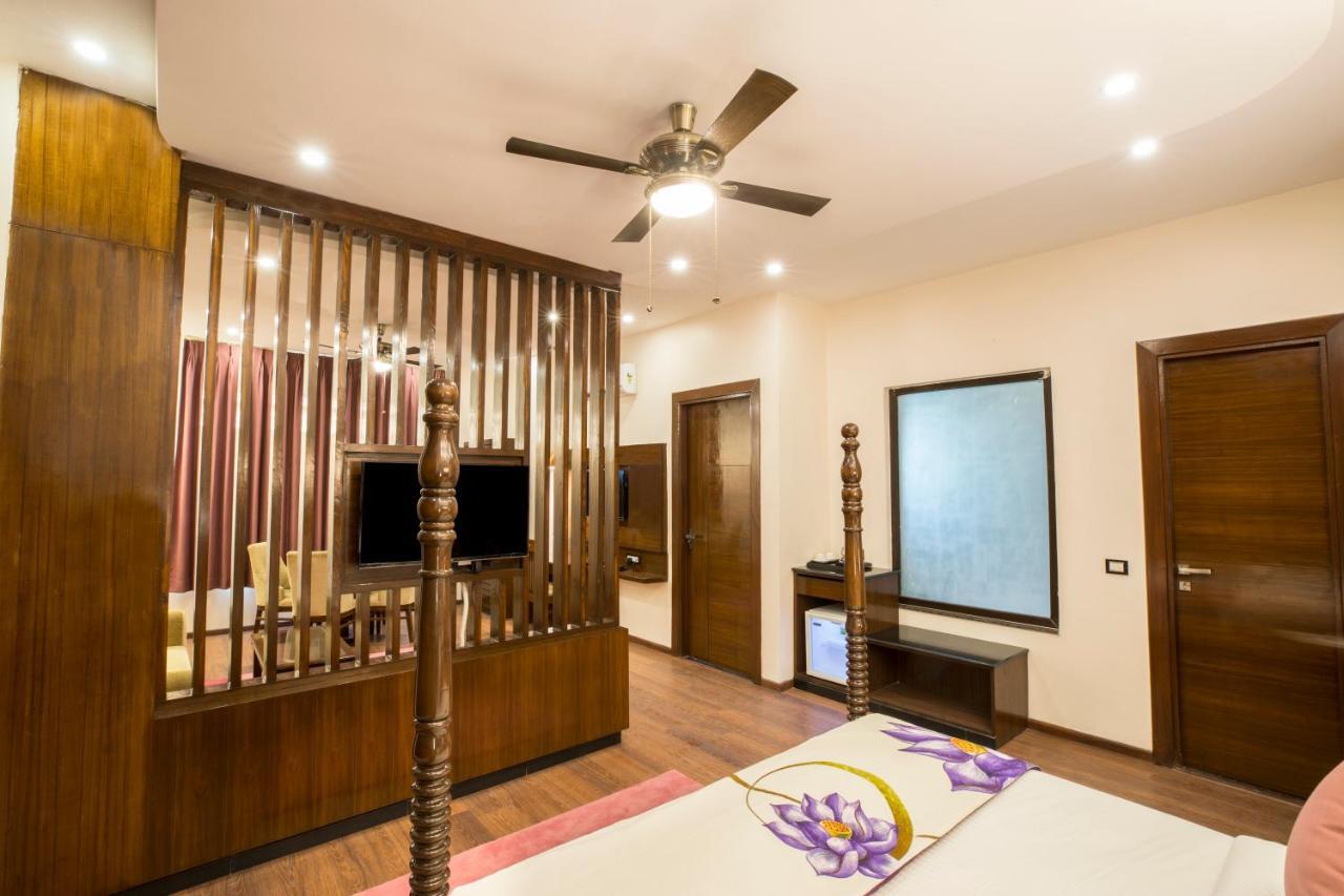 Regenta Inn On The Ganges Ришикеш Экстерьер фото